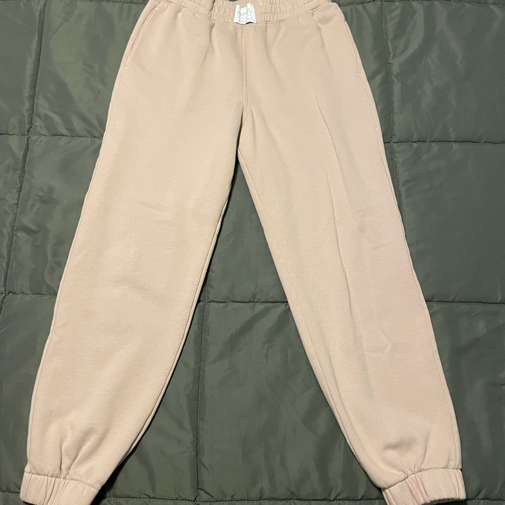 Hollister Ultra High-Rise Pink Sweat Pants Size Medium